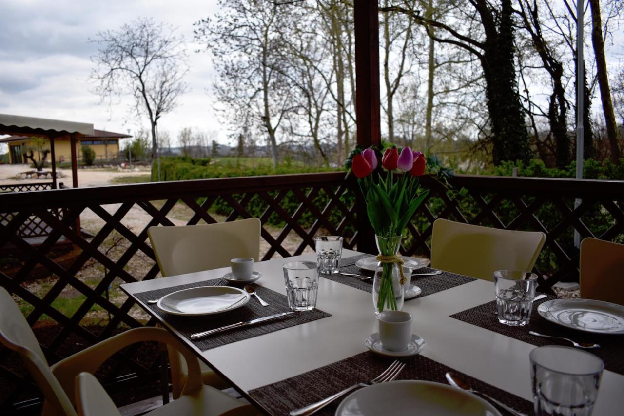 Agriturismo B&B Corte Tonolli Valeggio sul Mincio Bagian luar foto