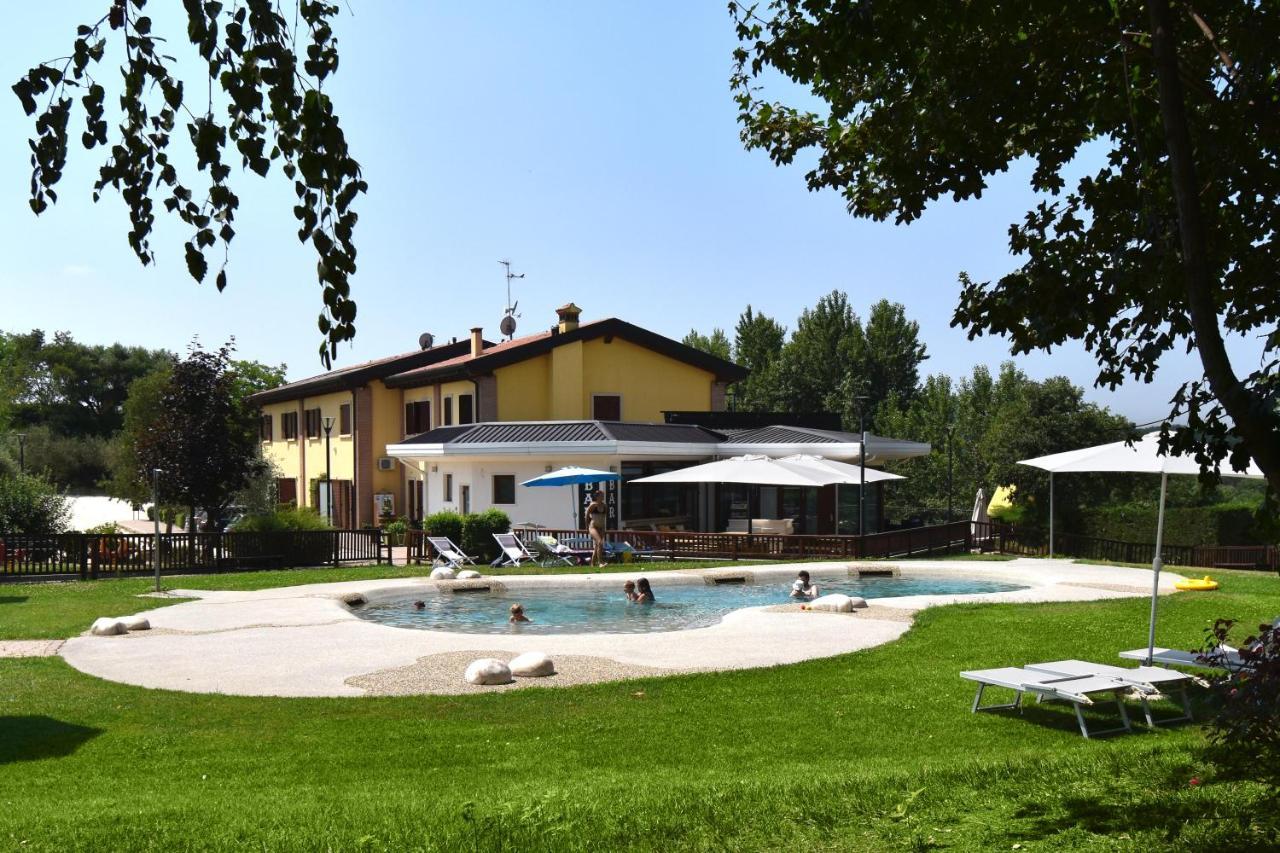 Agriturismo B&B Corte Tonolli Valeggio sul Mincio Bagian luar foto