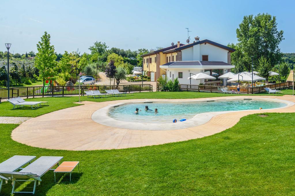 Agriturismo B&B Corte Tonolli Valeggio sul Mincio Bagian luar foto