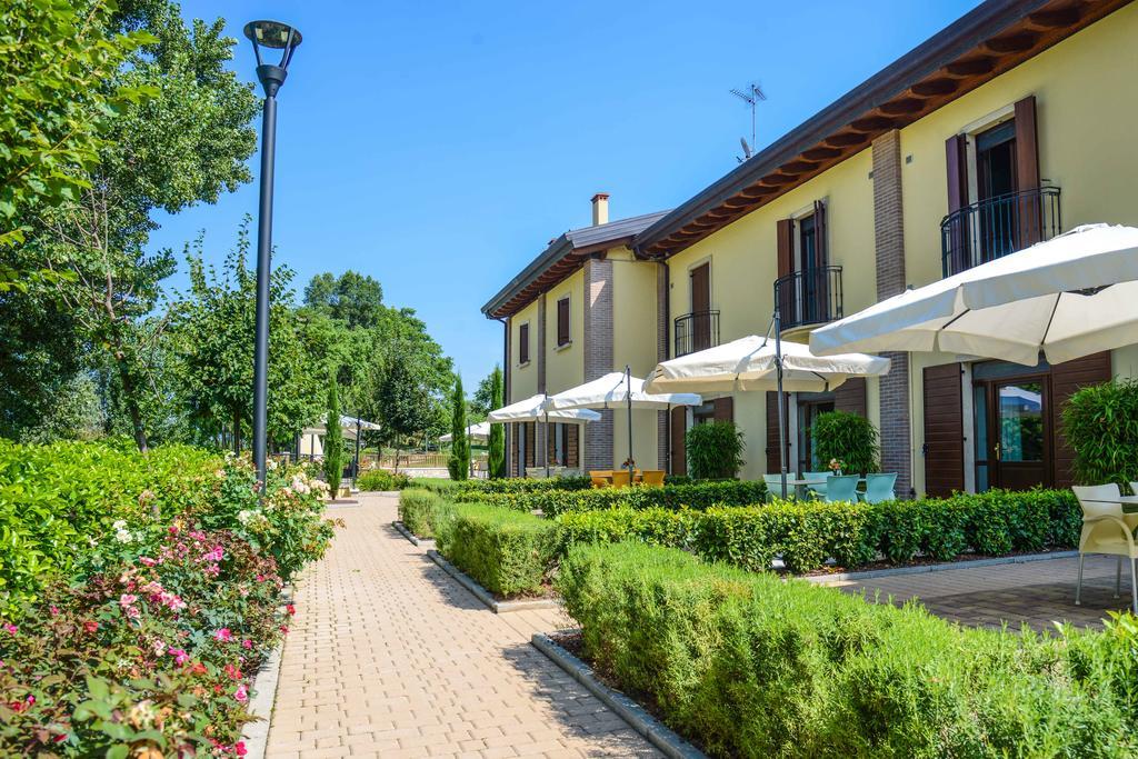 Agriturismo B&B Corte Tonolli Valeggio sul Mincio Bagian luar foto
