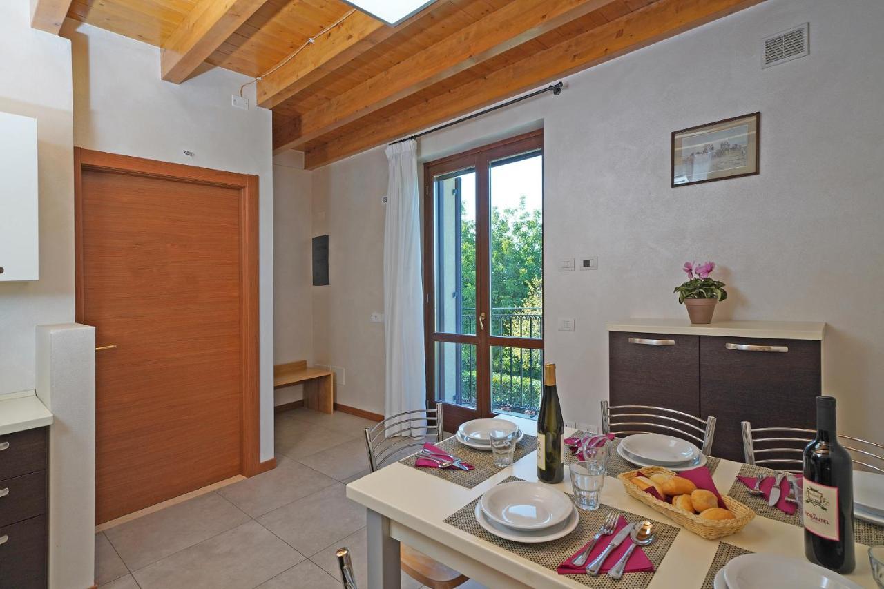 Agriturismo B&B Corte Tonolli Valeggio sul Mincio Bagian luar foto