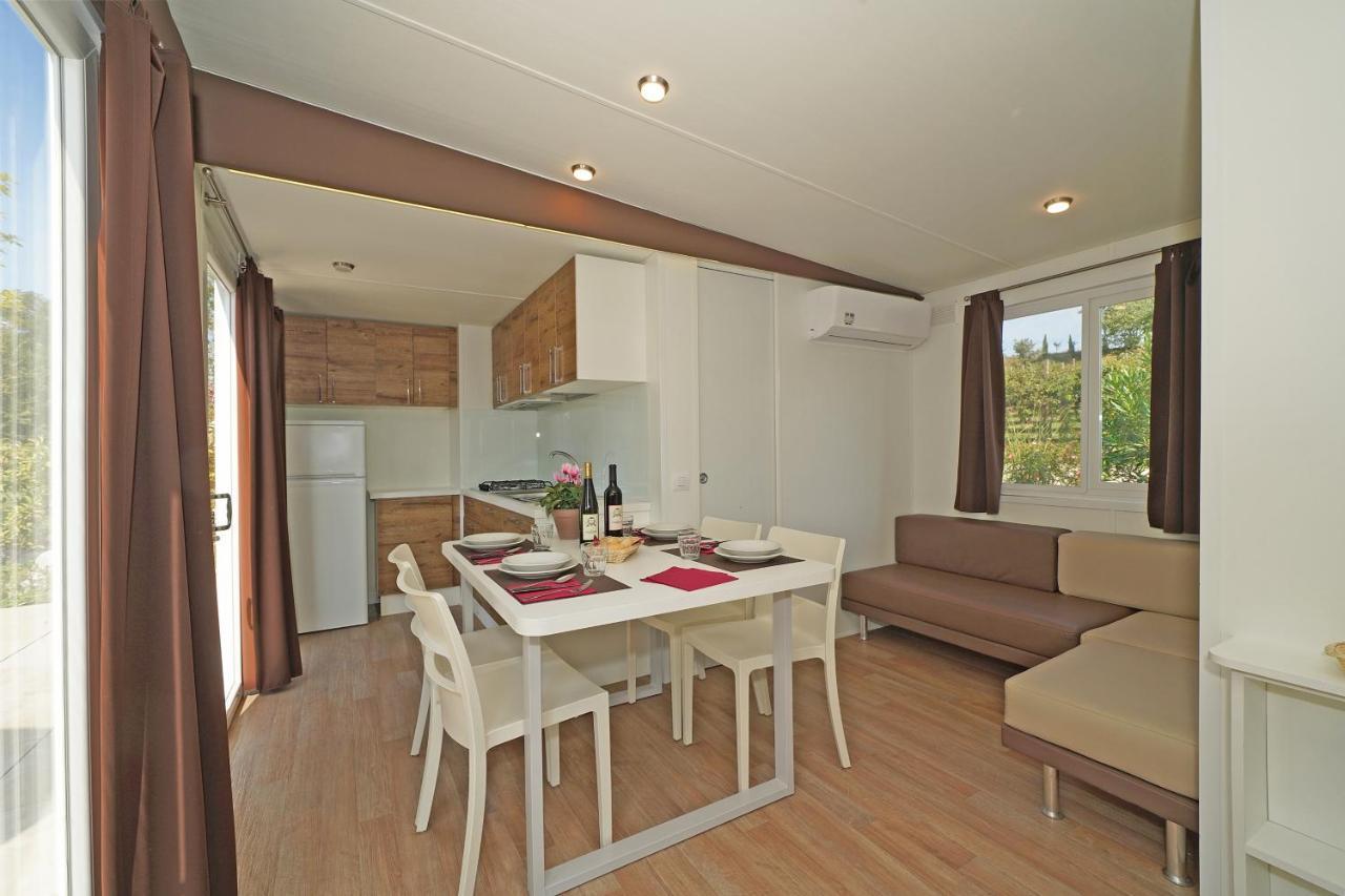 Agriturismo B&B Corte Tonolli Valeggio sul Mincio Bagian luar foto